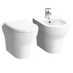 Sanitari a terra con copriwater BathCore serie Zenzero 50x35 cm - Bianco lucido