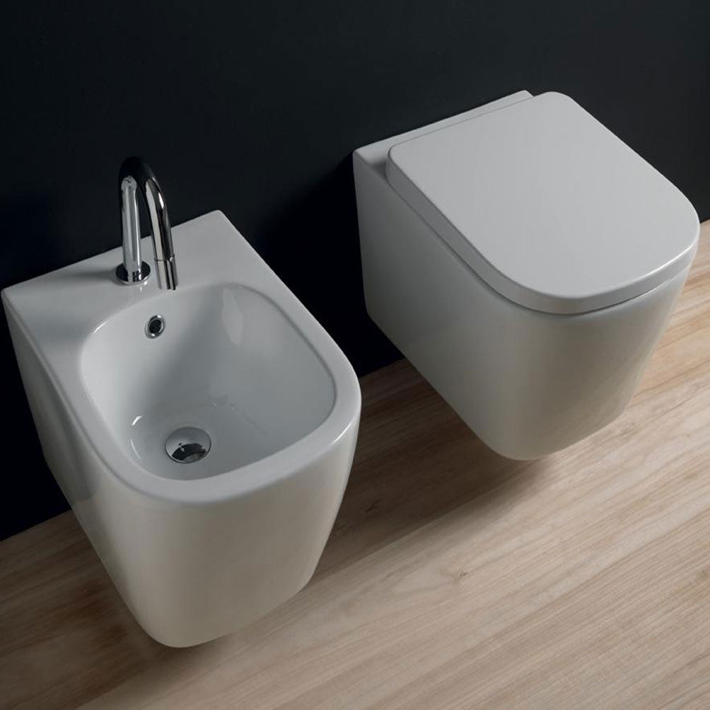 Sanitari sospesi squadrati moderni domus falerii foglia quadra wc senza brida