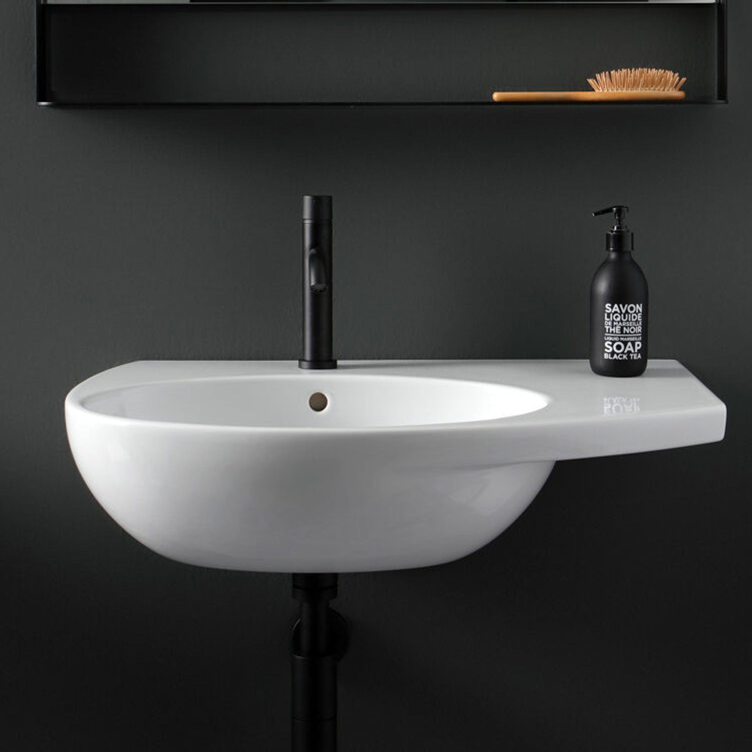 Lavabo Sospeso con piano d'appoggio laterale 70x45 cm Ceramica Globo Mode - vasca a sinistra
