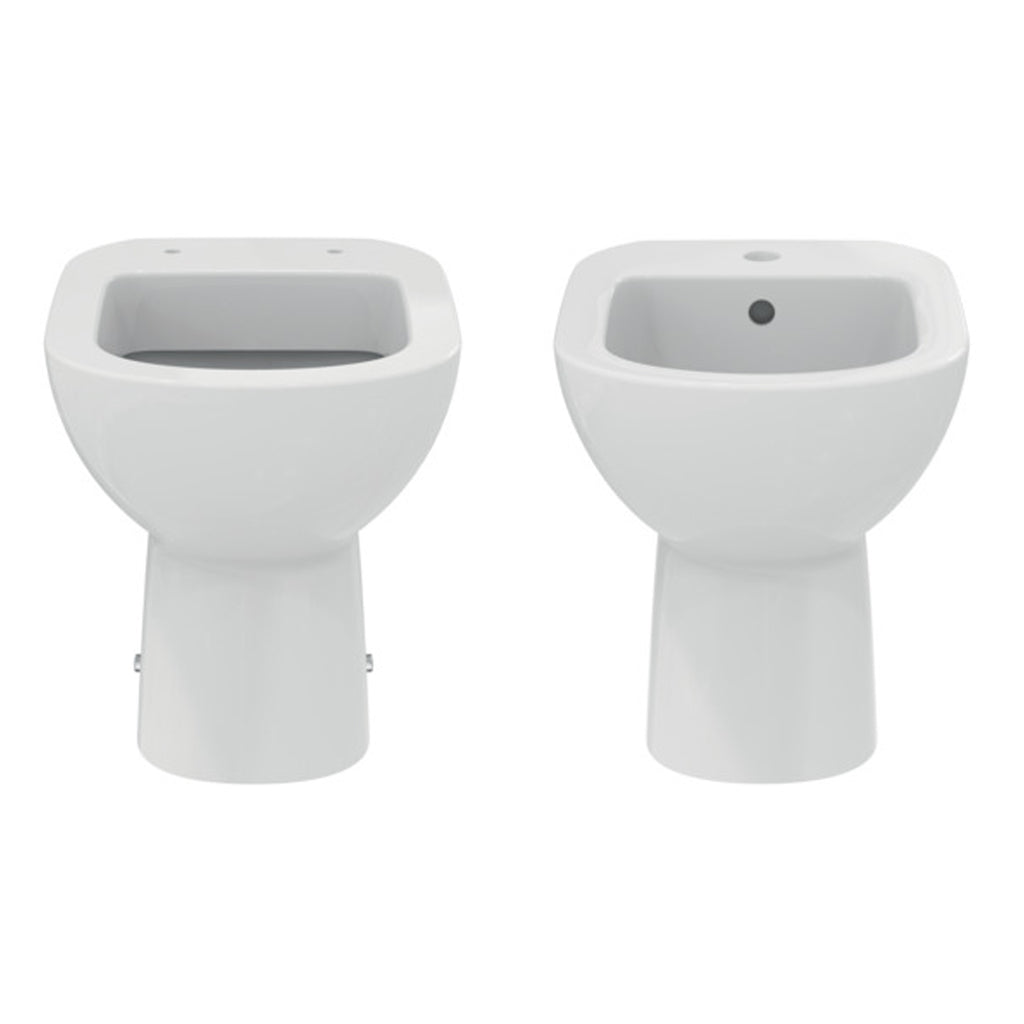 Sanitari distanziati da parete con sedile a chiusura tradizionale collezione Life Ideal Standard- scarico a terra