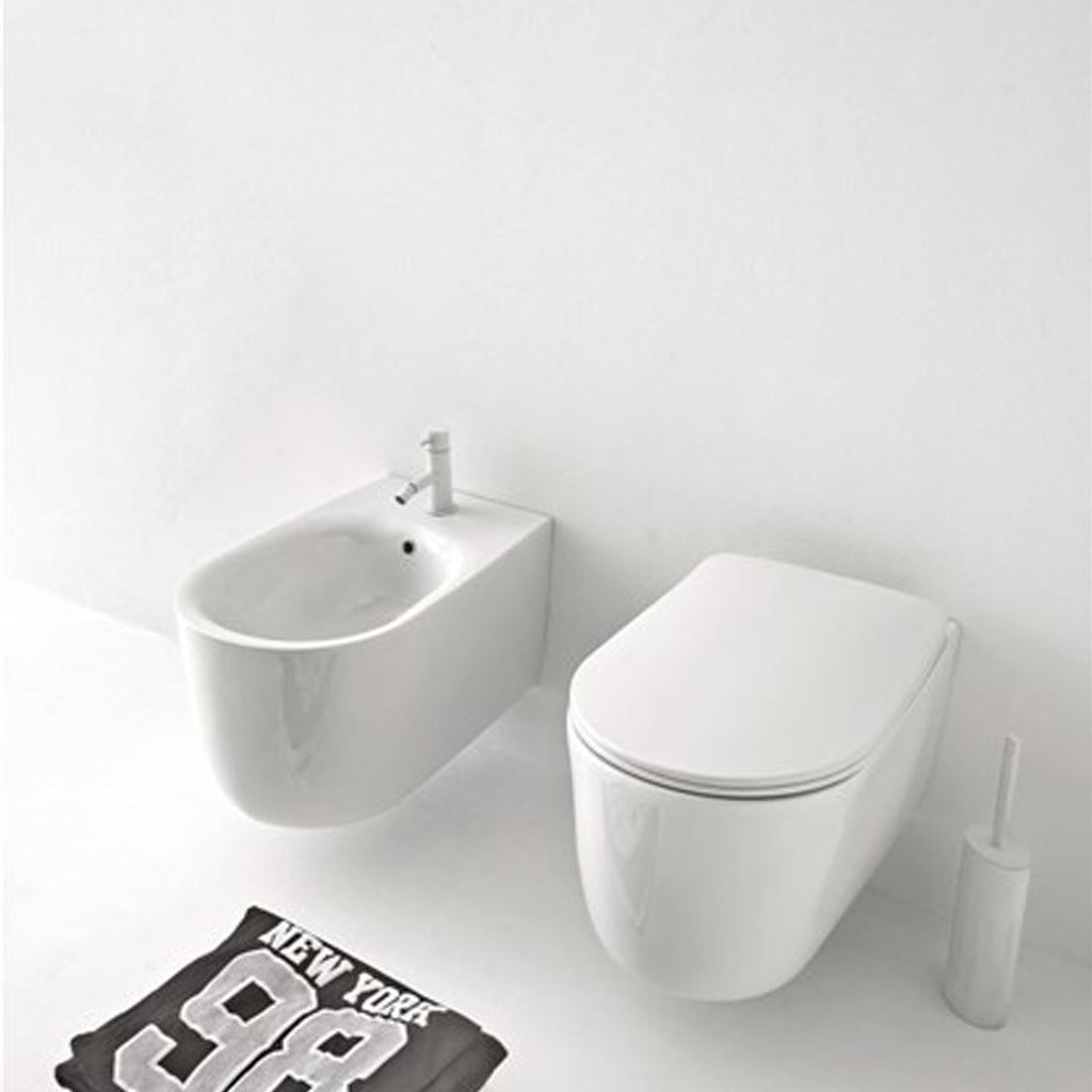 Wc sospeso senza brida 55x35 cm collezione Nolita Kerasan con sedile soft close