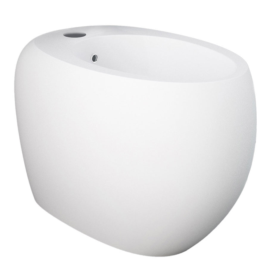 Coppia di sanitari filomuro collezione Cloud di Rak Ceramics cm 56 con copriwater Bianco Opaco