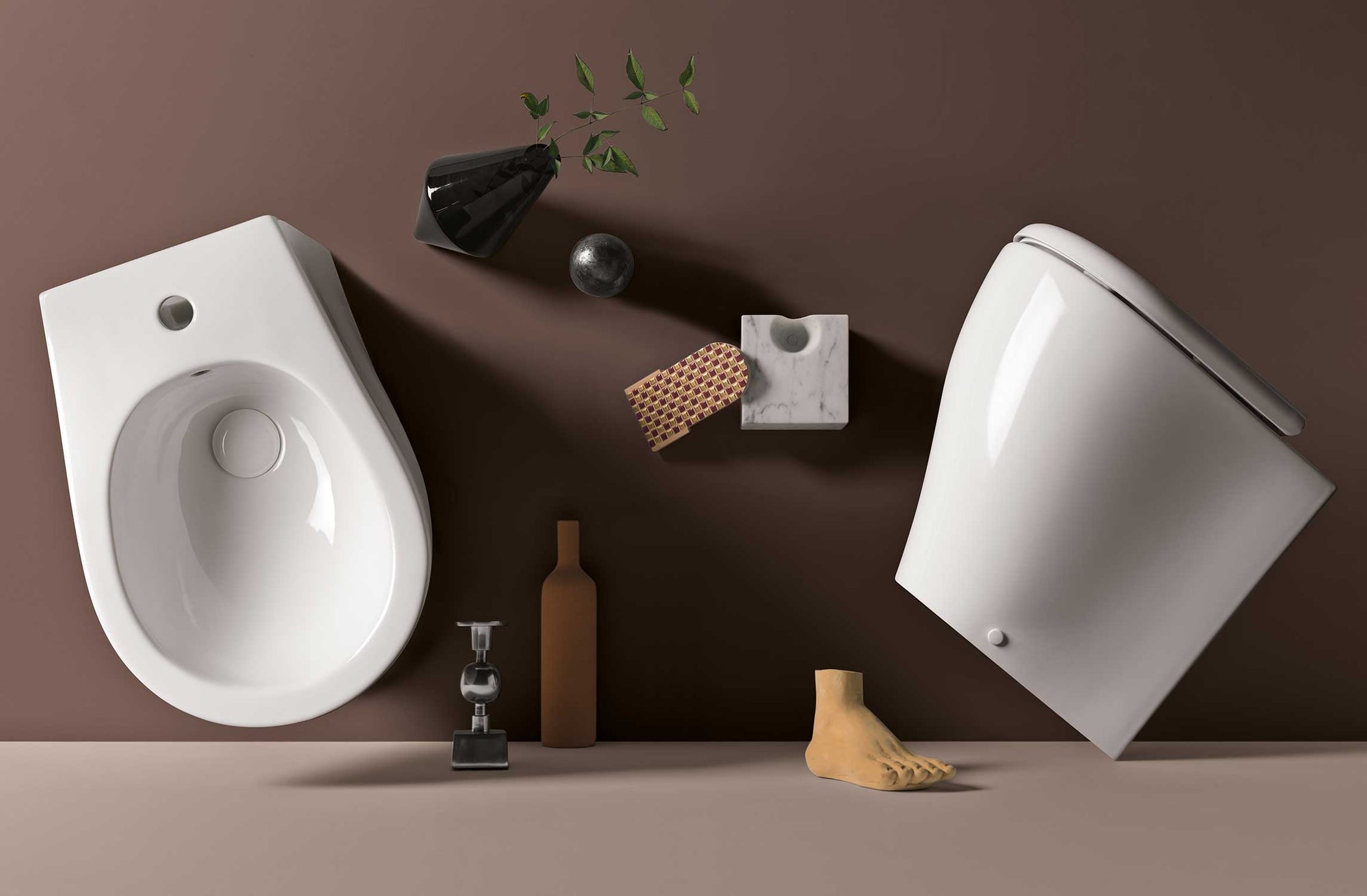 Sanitari a terra filo parete Axa collezione Avani wc + bidet + sedile soft close