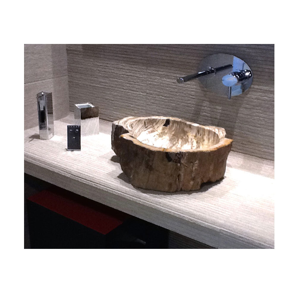 Lavandino da appoggio 'Stone Tree' ricavato da una sezione di albero pietrificato cm 40x15h by Cipi