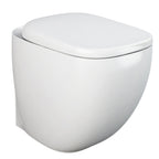 Coppia di sanitari filomuro con wc senza brida modello Illusion di Rak Ceramics compreso coprivaso cm 52