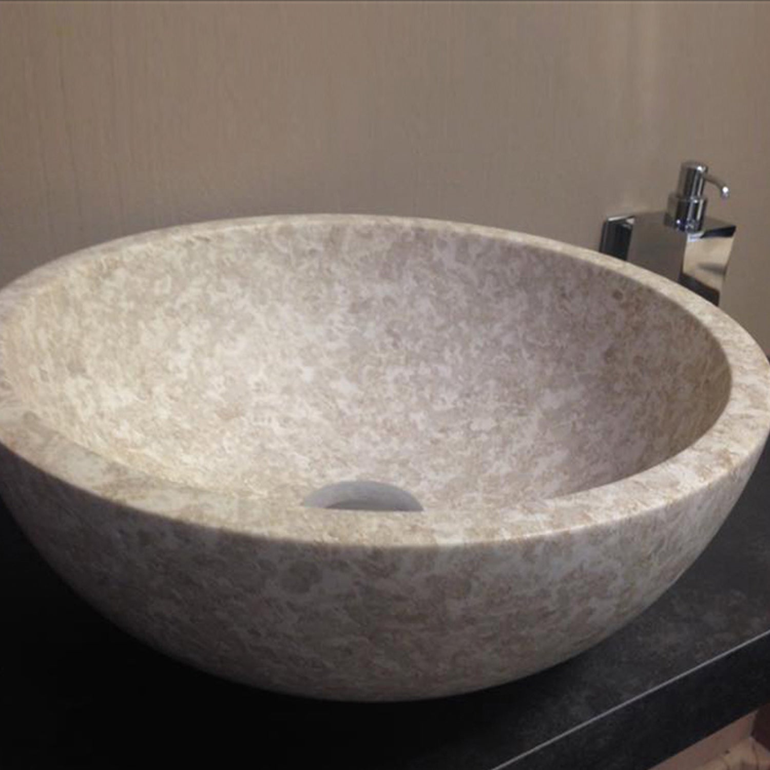 Lavabo da Appoggio in Marmo Tondo Trotol Levigato