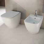 Sanitari filomuro senza brida con copriwater soft close BathCore serie Nilo L 36 x P 52 x H 42 cm â€“ Bianco lucido