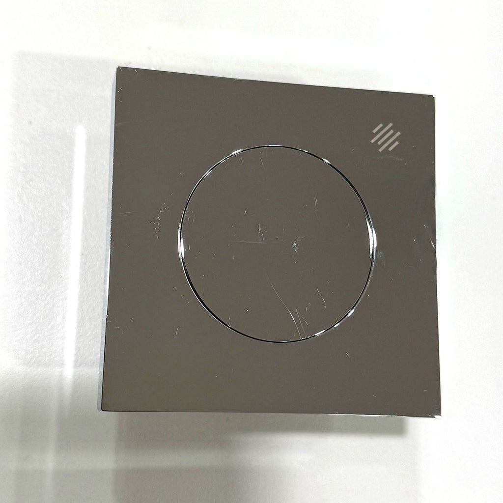 Versione outlet - Pulsante quadro in finitura cromo compatibile con le batterie di scarico Catis