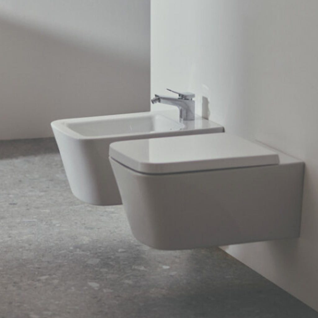 Bidet sospeso Ideal Standard modello Blend Cube 54x36 cm
