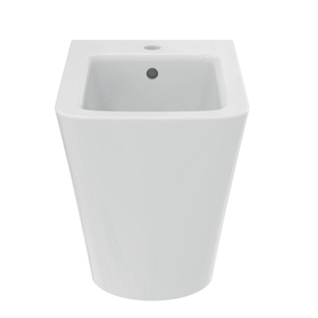 Bidet filomuro Ideal Standard modello Blend Cube 56x35