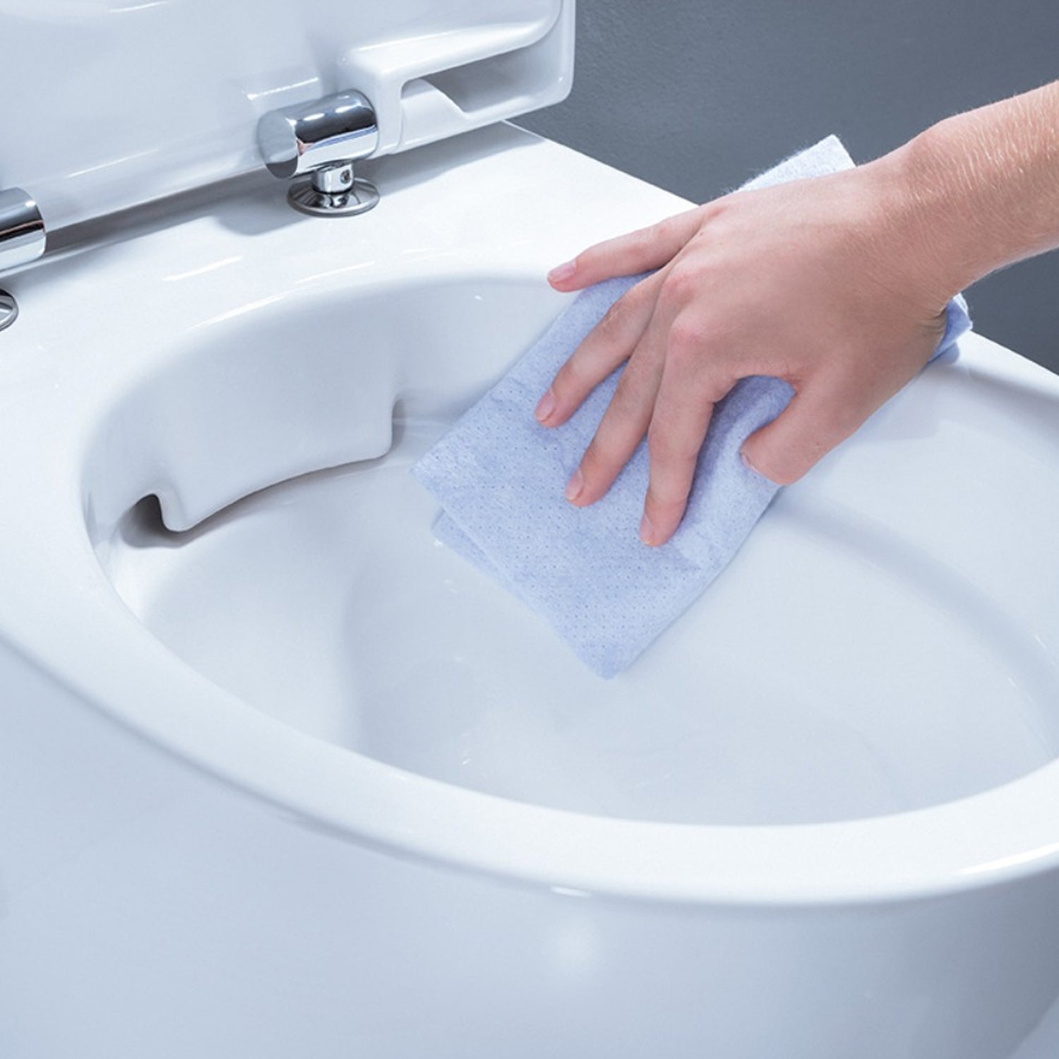 Sanitari filomuro con bidet e wc Rimless a scarico universale e sedile soft close modello Citterio di Geberit cm 56