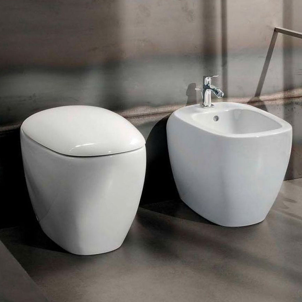 Sanitari filomuro con bidet e wc Rimless a scarico universale e sedile soft close modello Citterio di Geberit cm 56