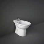 Sanitari bagno a terra distanziati da parete Rak Karla wc
