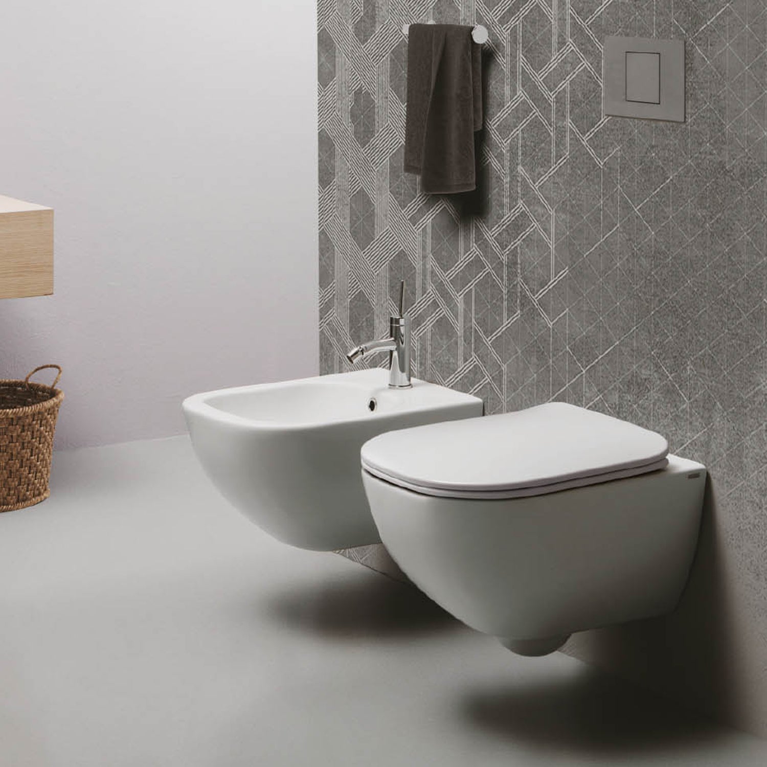 Wc sospeso serie Forever 50 in ceramica bianca lucida con coprivaso chiusura tradizionale - Disegno Ceramica