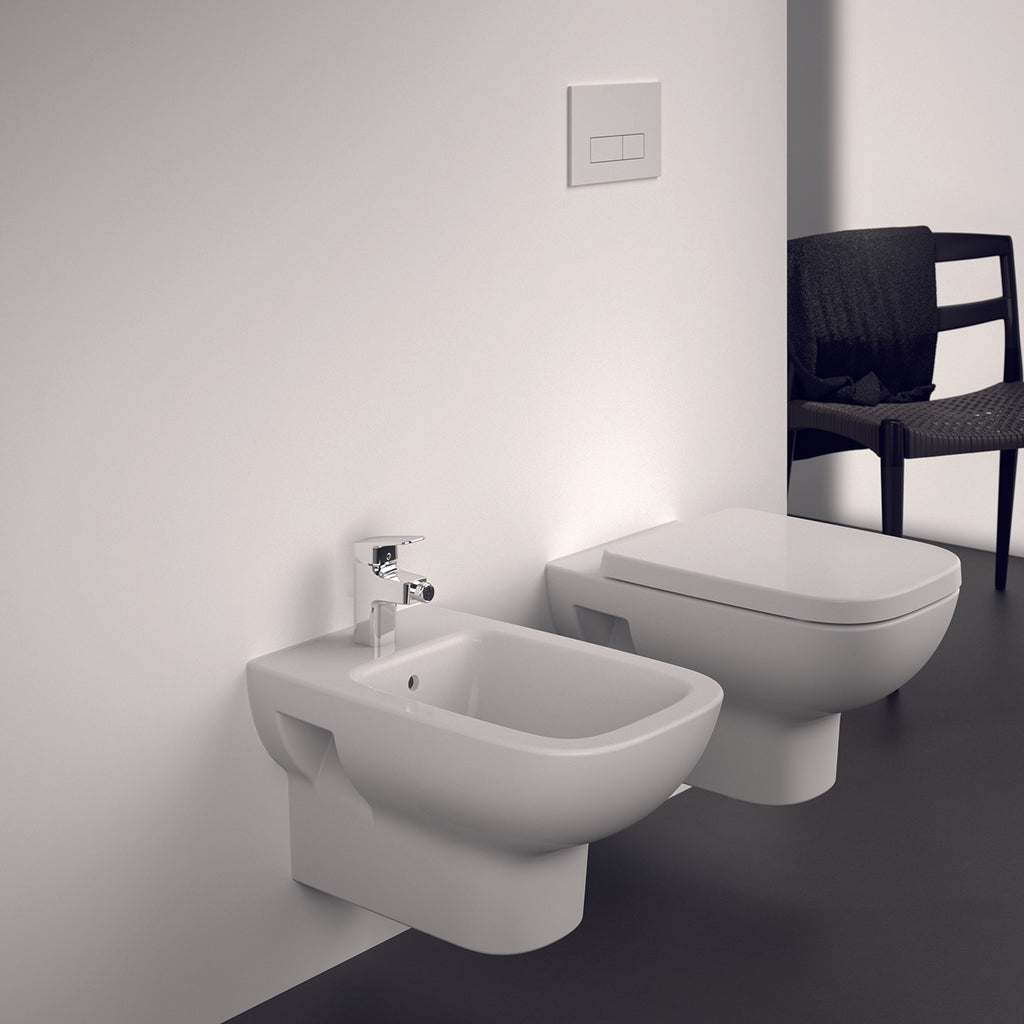 Bidet sospeso Ideal Standard modello I.life A 54x36 cm