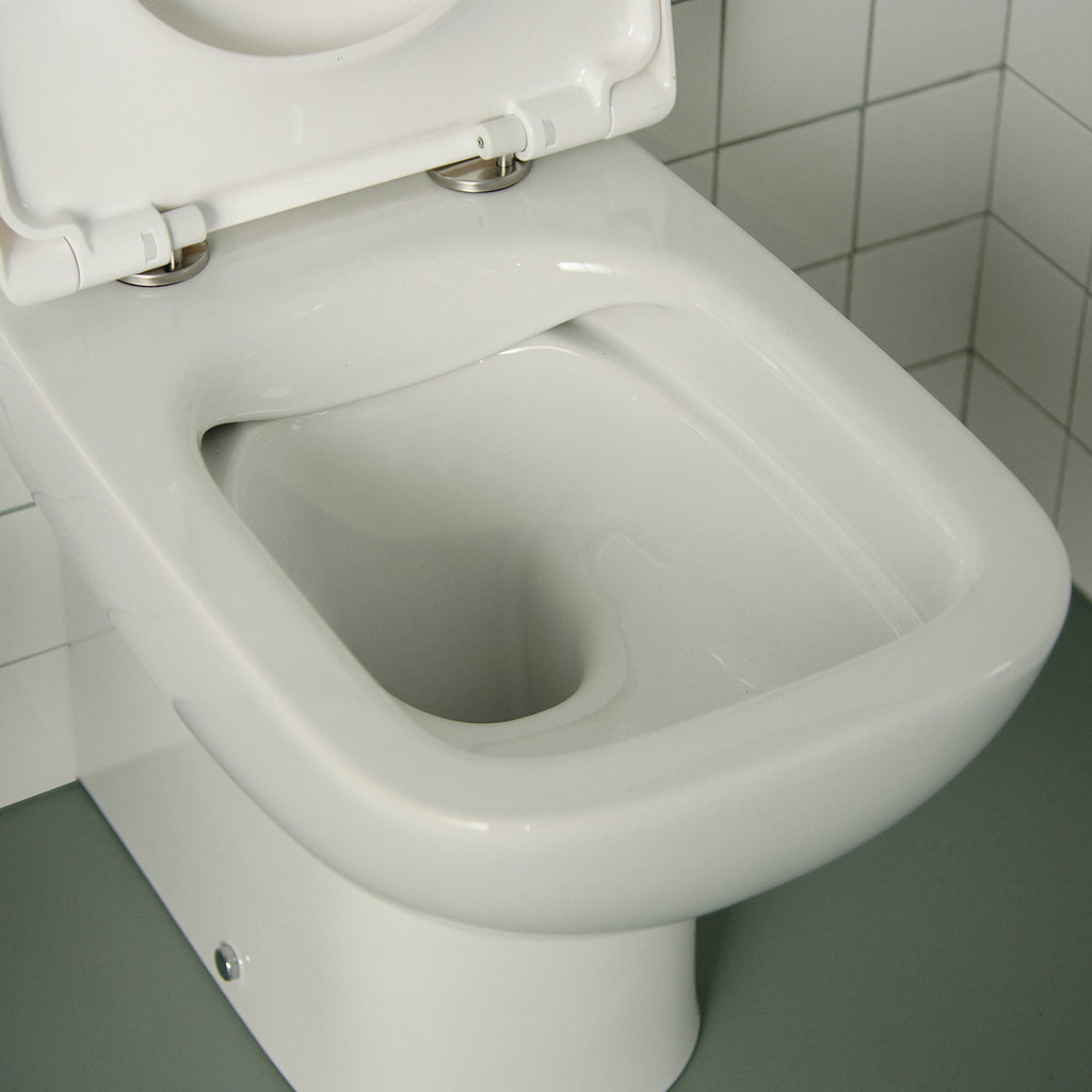 Vaso filomuro Ideal Standard modello I.life A 54