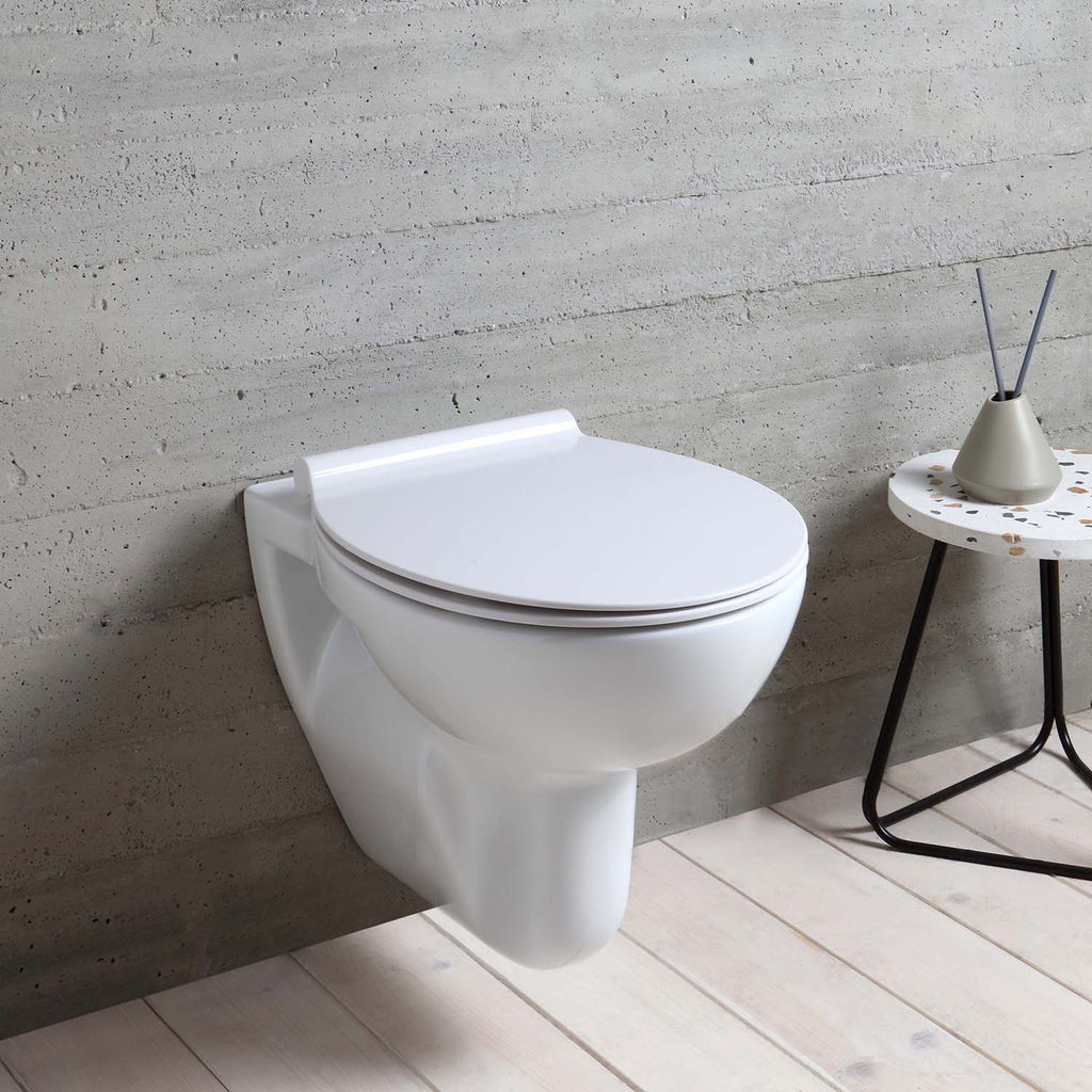 Sanitari sospesi Azzurra Fast completi di wc