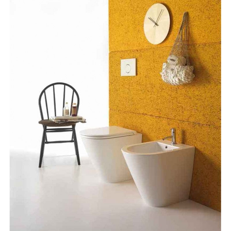 Sanitari Filo Muro Ceramica Globo Forty3  MULTI Fissaggio Ghost scarico traslato con sedile Soft Close